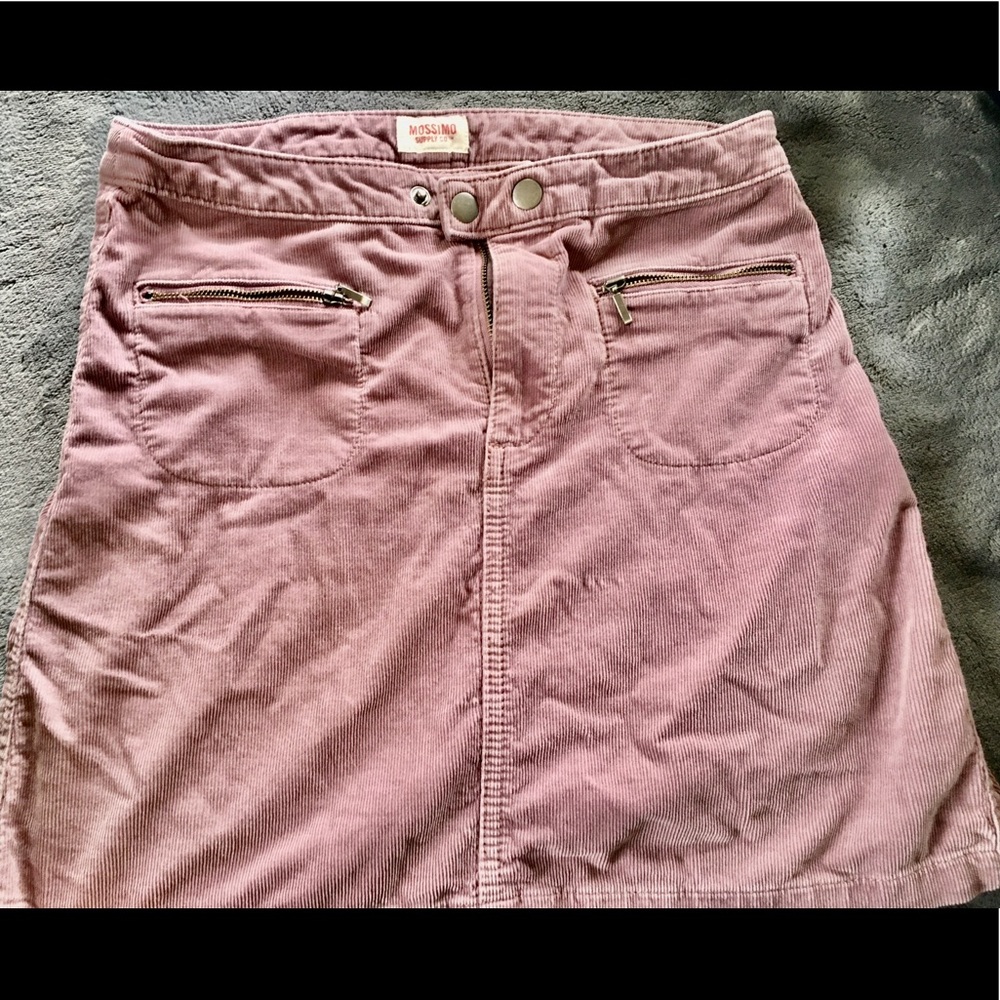 Short skirt
